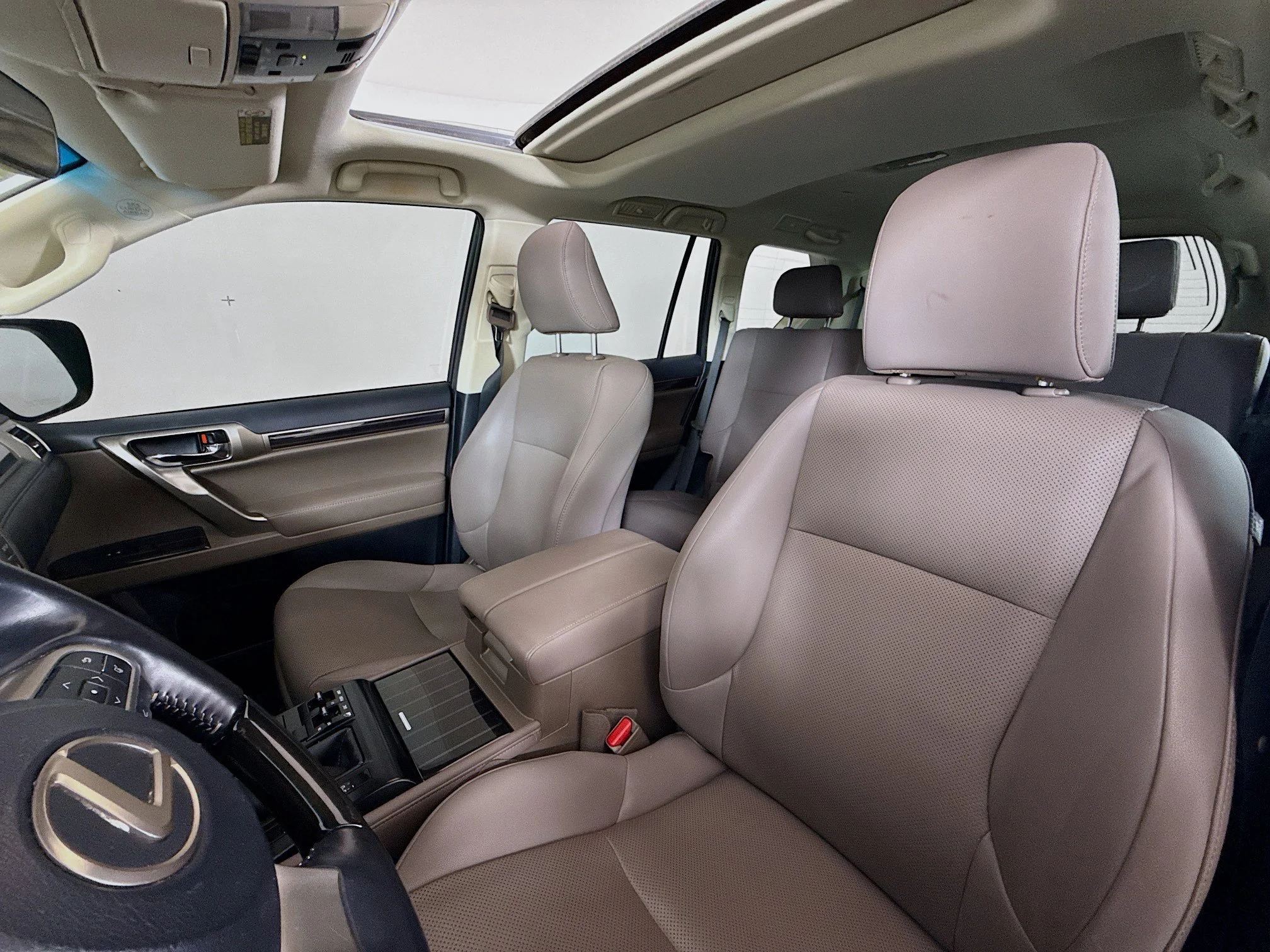 Used 2021 Onyx Black Lexus 460 Premium image 11
