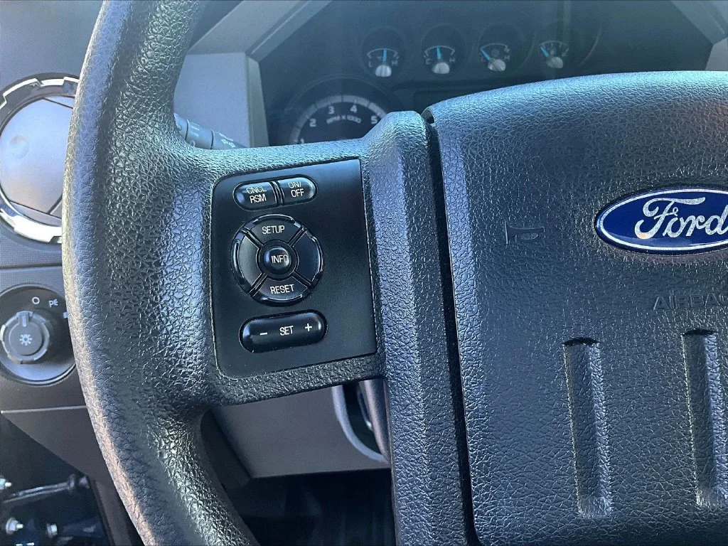 Used 2012 Dark Blue Pearl Metallic Ford XLT image 11