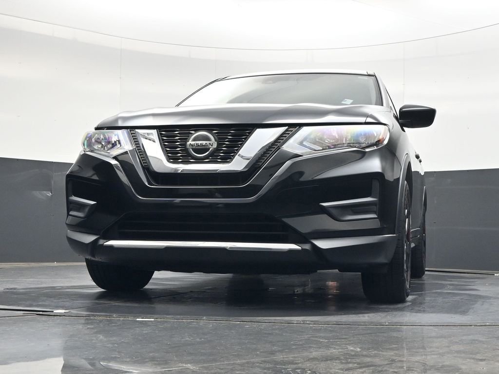 Used 2020 Black Nissan S image 47