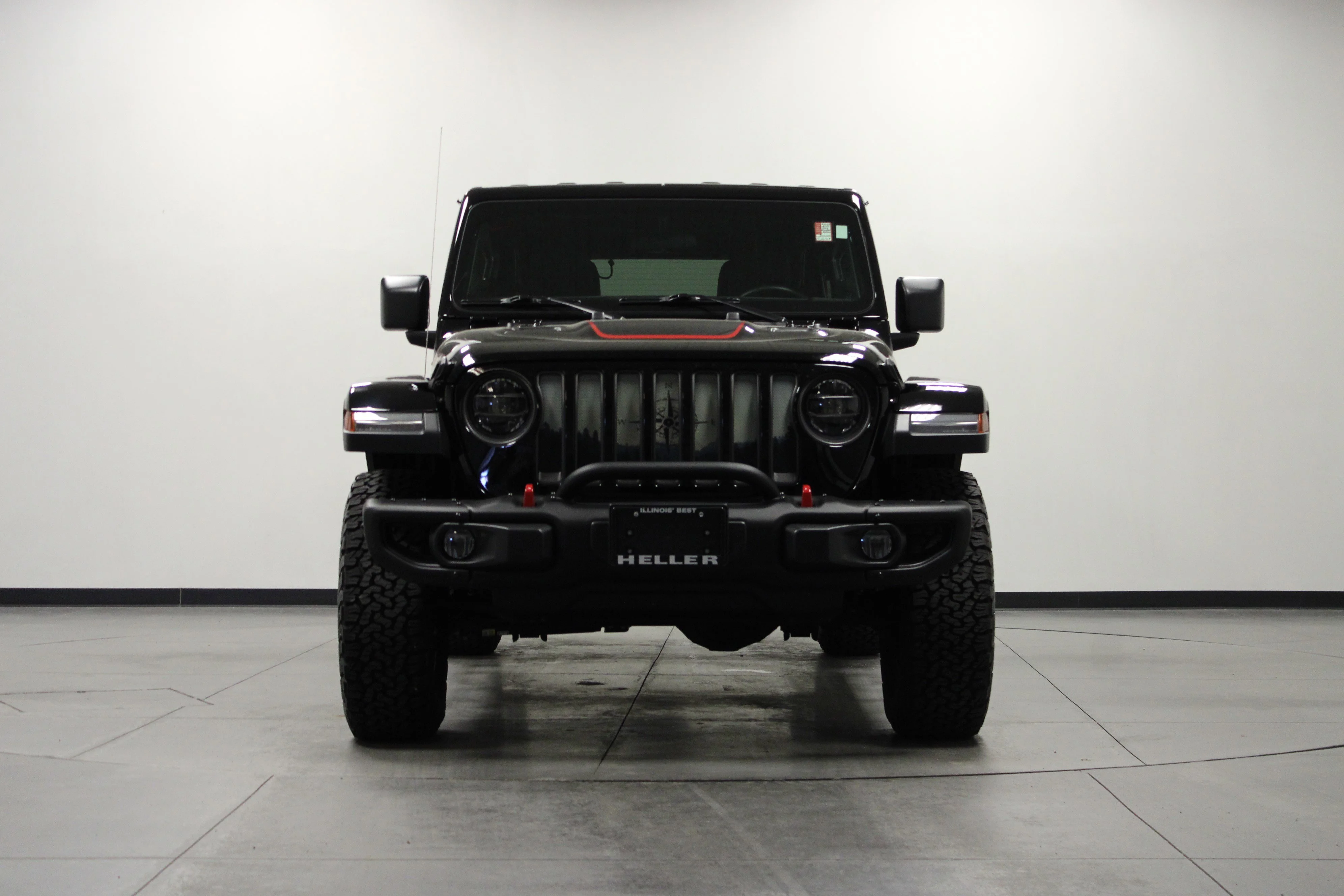 Used 2020 Black Clearcoat Jeep Recon image 9