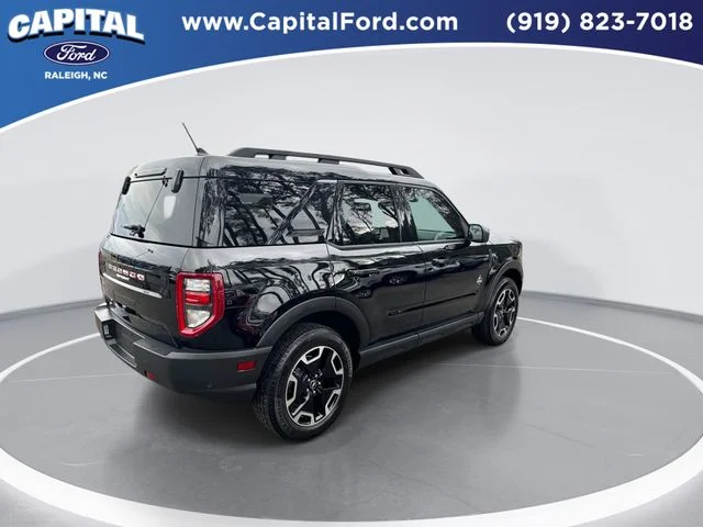 Used 2024 Black Ford Outer Banks image 8