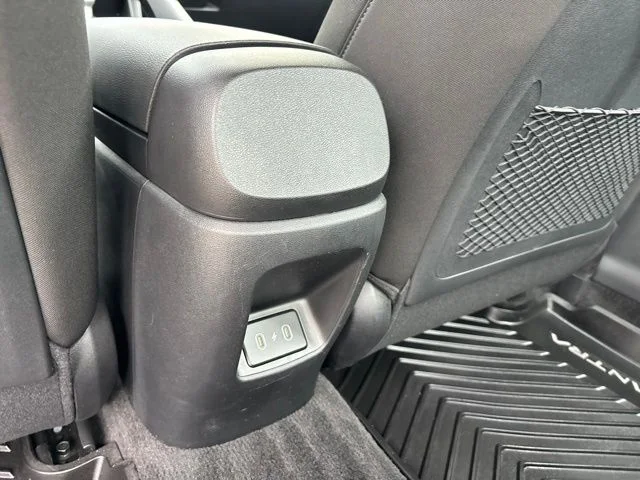 Used 2025 Amazon Gray Hyundai SEL Convenience image 32