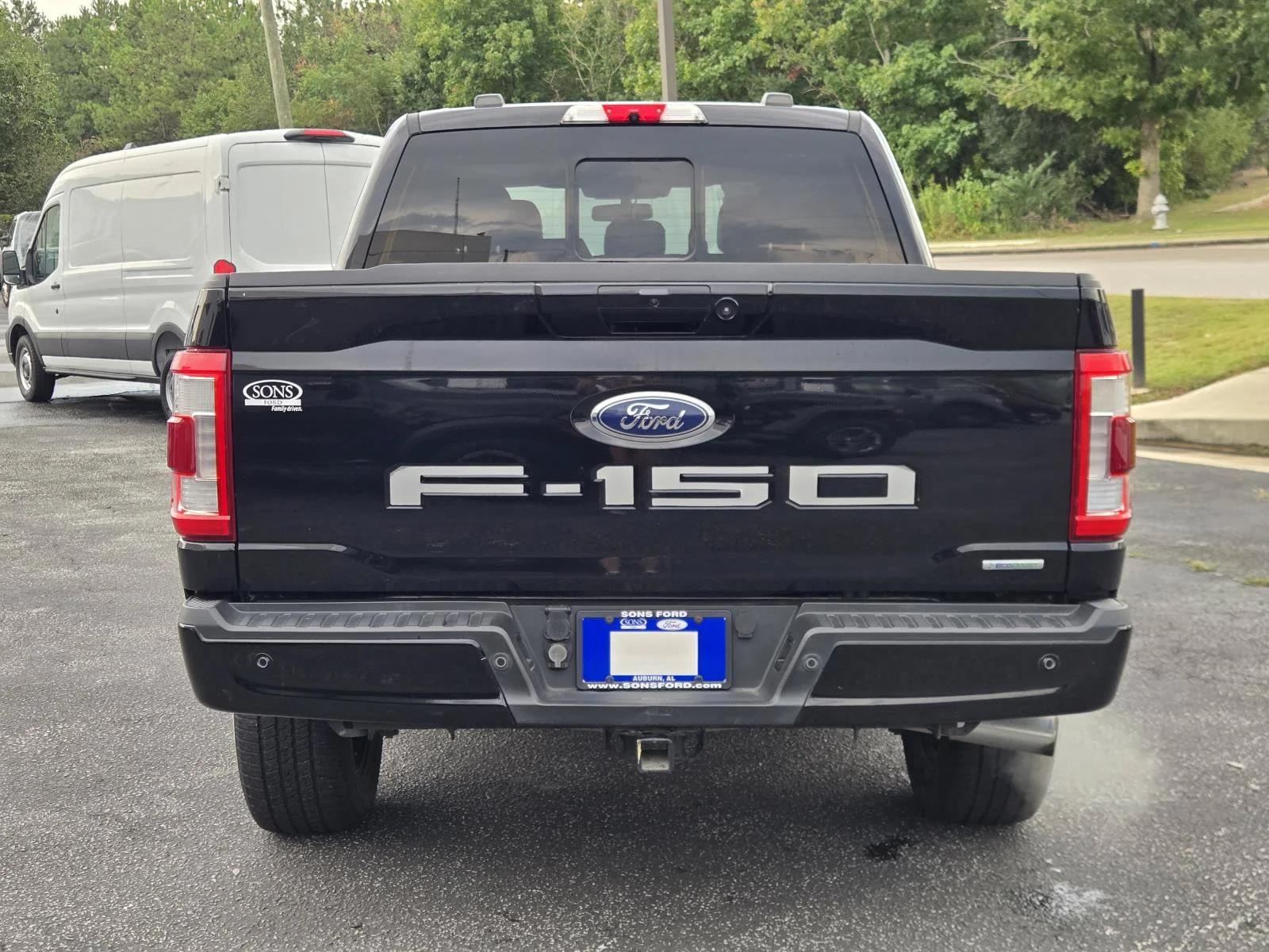 Used 2021 Black Metallic Ford Lariat image 8