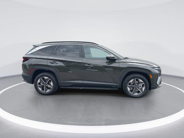 New 2026 Green Hyundai SEL AWD image 9