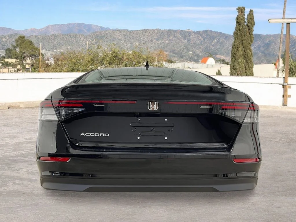 New 2026 Crystal Black Pearl Honda SE image 4