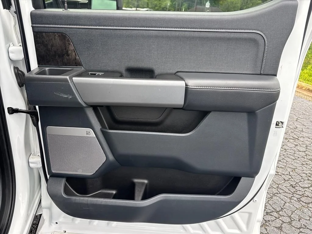 Used 2025 White Ford Lariat image 16