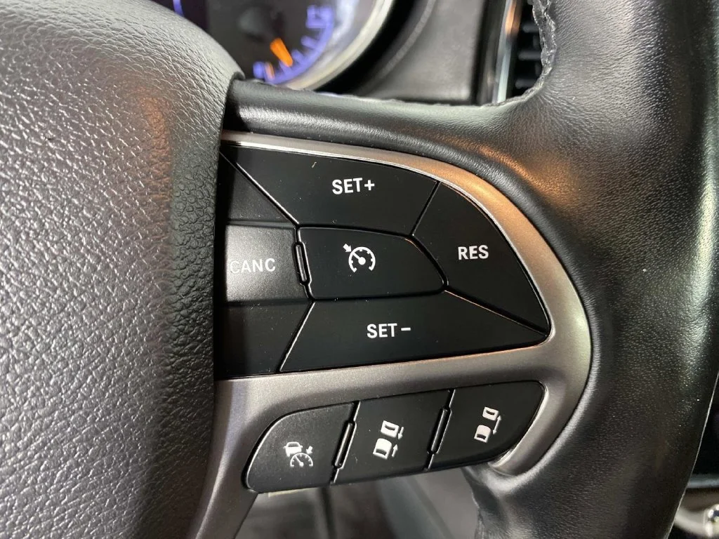 Used 2019 Bright White Clearcoat Jeep High Altitude image 16