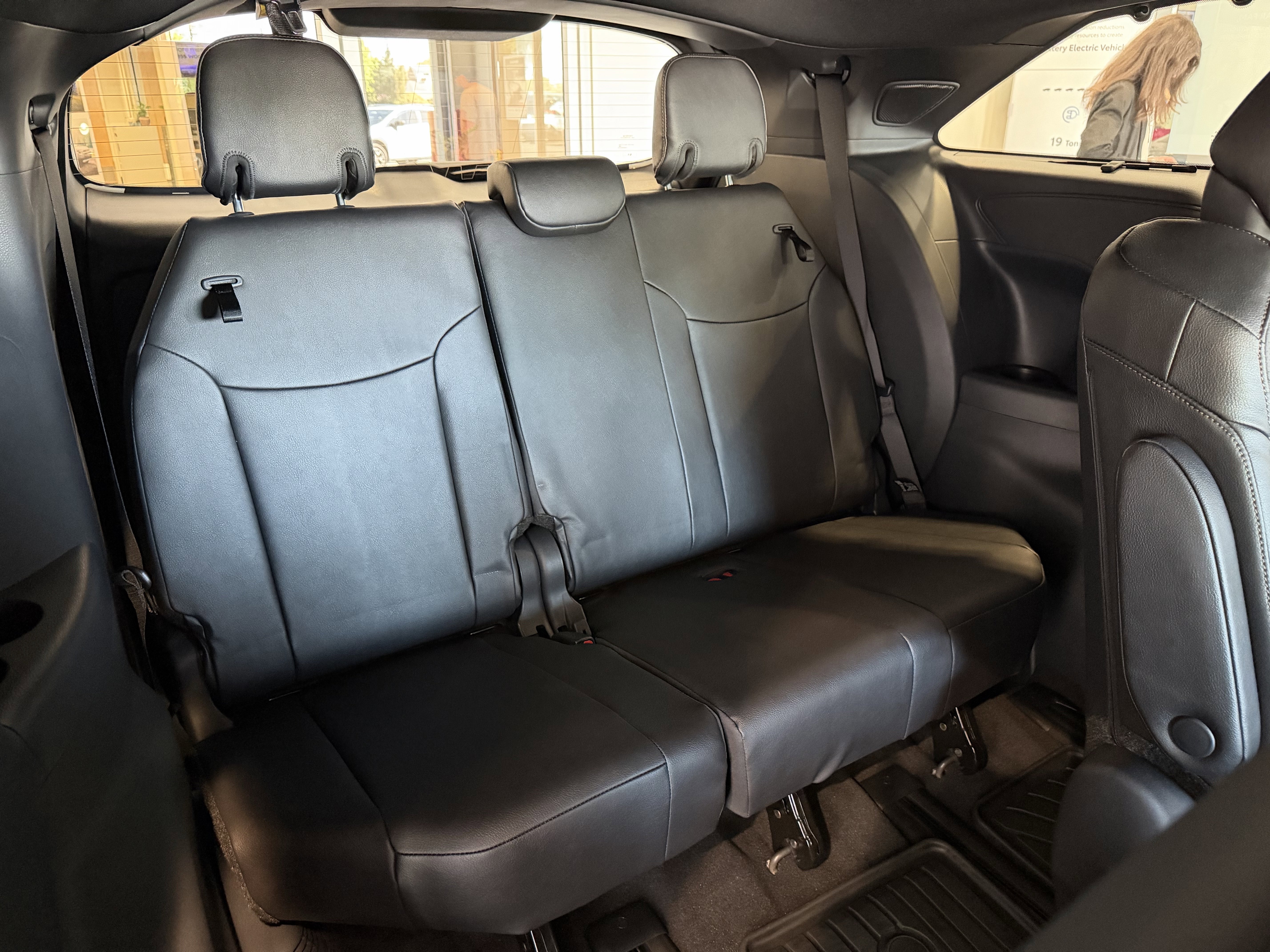 2026 Toyota Sienna Platinum - Photo 68