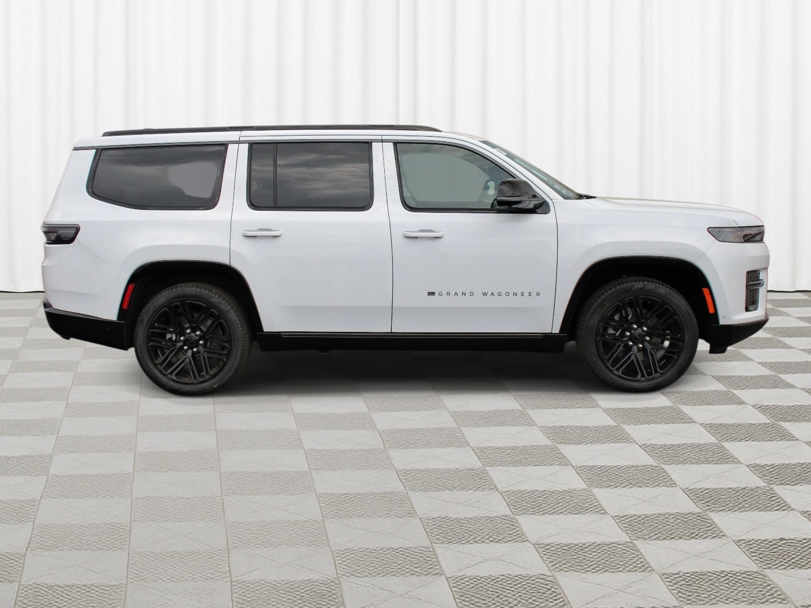 New 2026 Bright White Clear-Coat Exterior Paint Jeep Limited Reserve image 33
