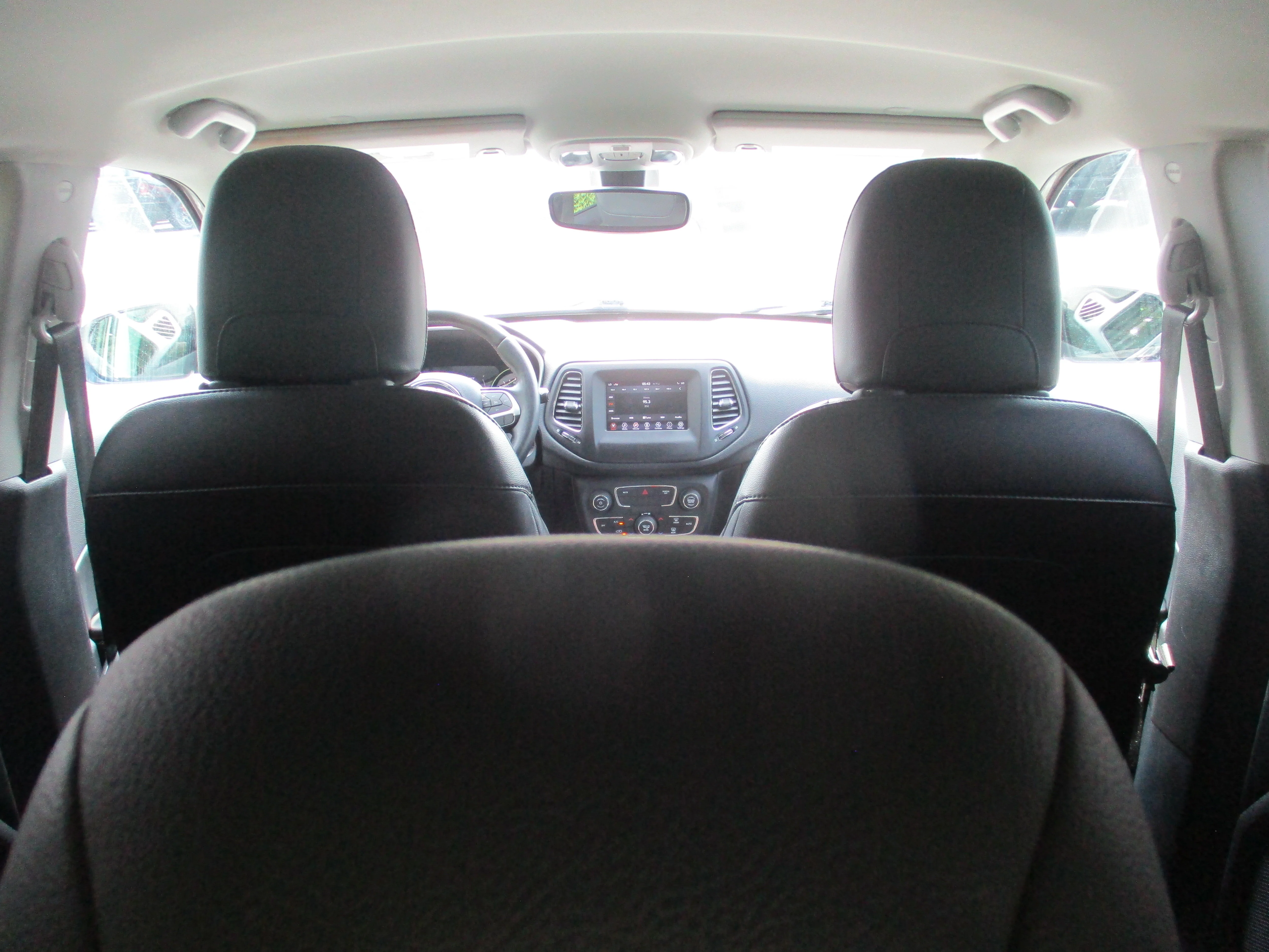 Used 2020 White Clearcoat Jeep Latitude image 46