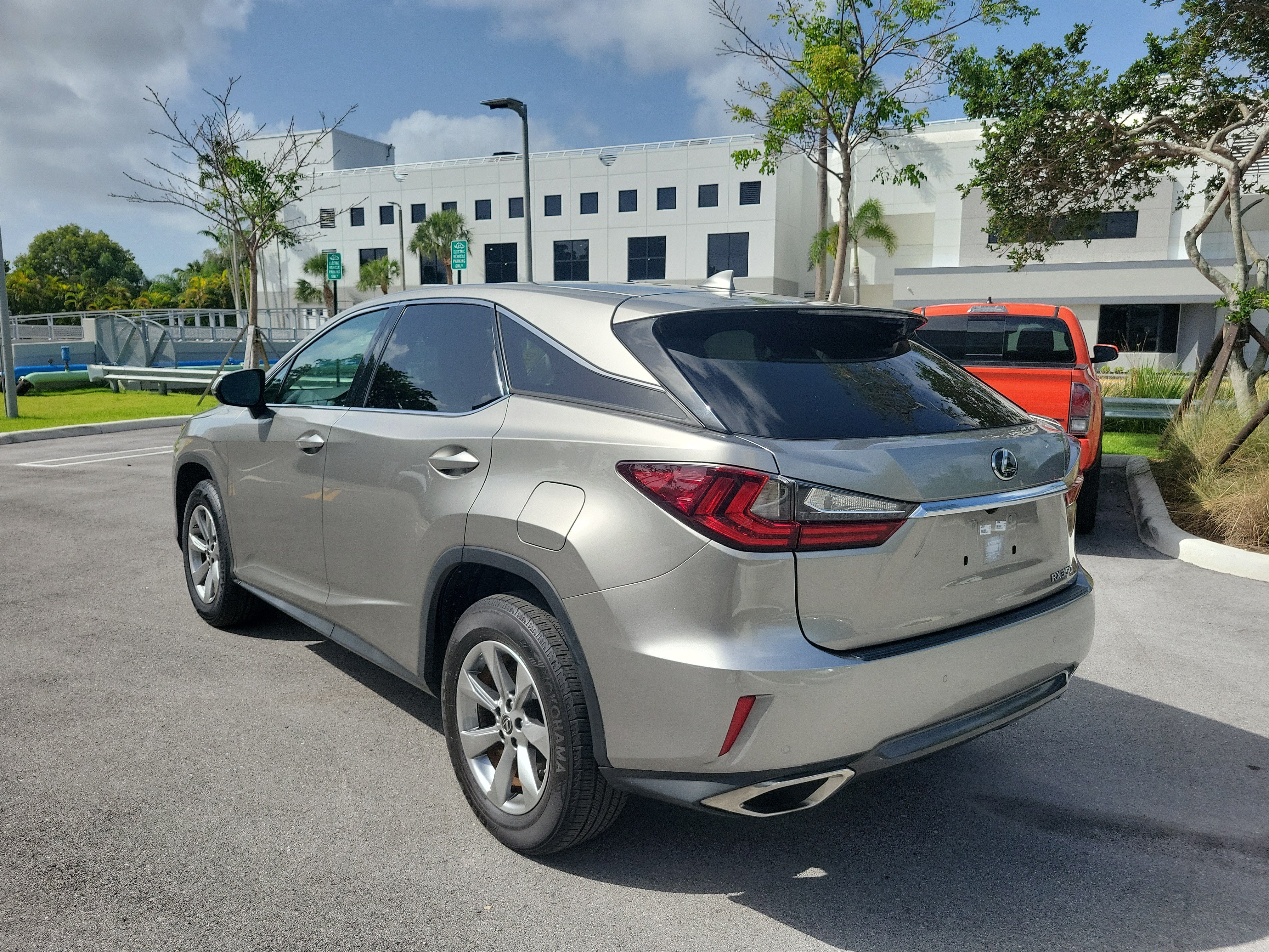 Used 2019 Silver Lexus RX 350 image 4