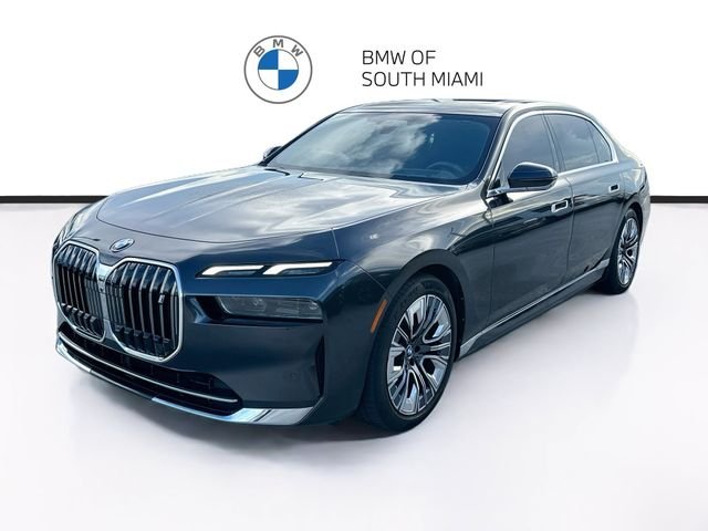Certified Used 2024 Gray BMW xDrive60 image 3