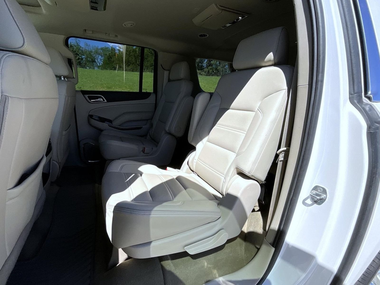 Used 2019 White GMC Denali image 22