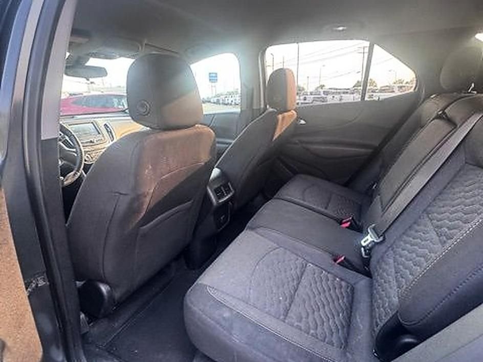 Used 2018 Gray Chevrolet LT image 10