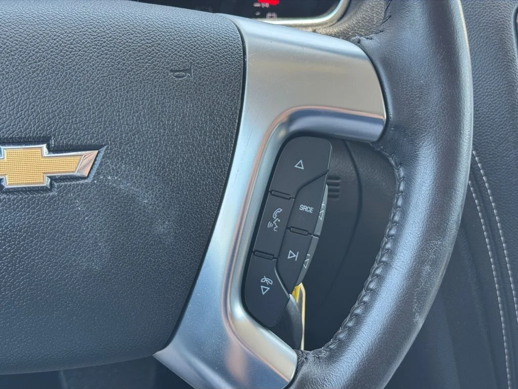 Used 2015 Gold Chevrolet 2LT image 12