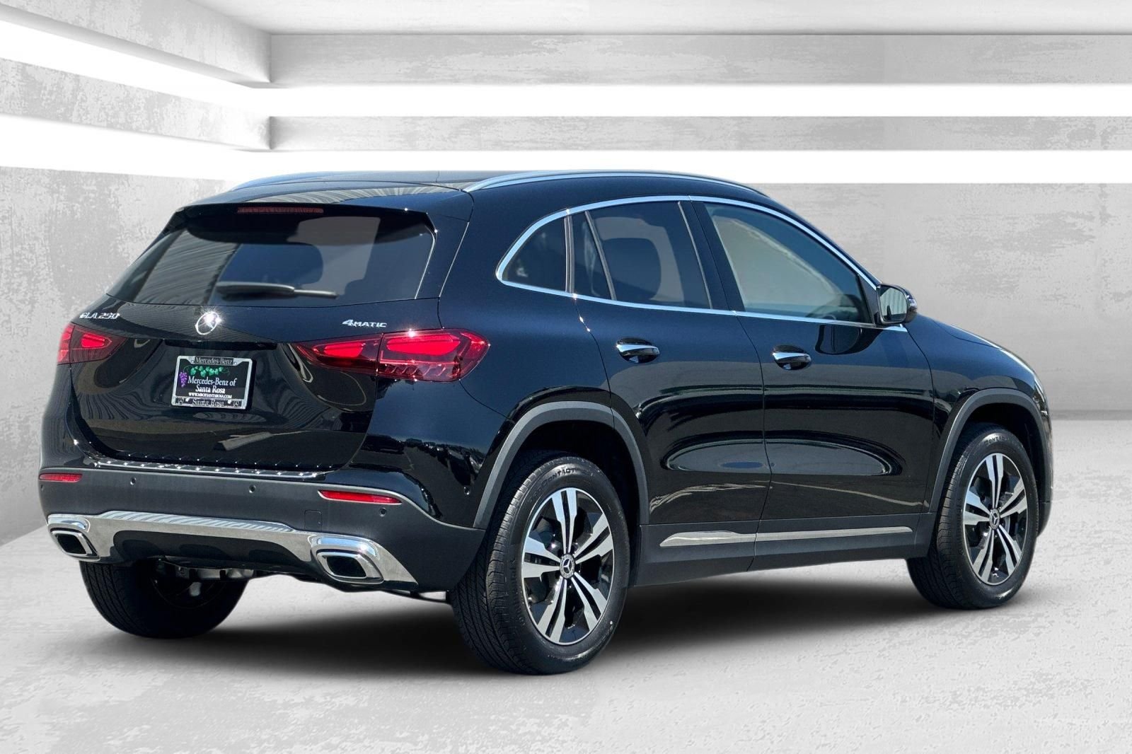 Certified Used 2025 Black Mercedes-Benz GLA 250 image 4