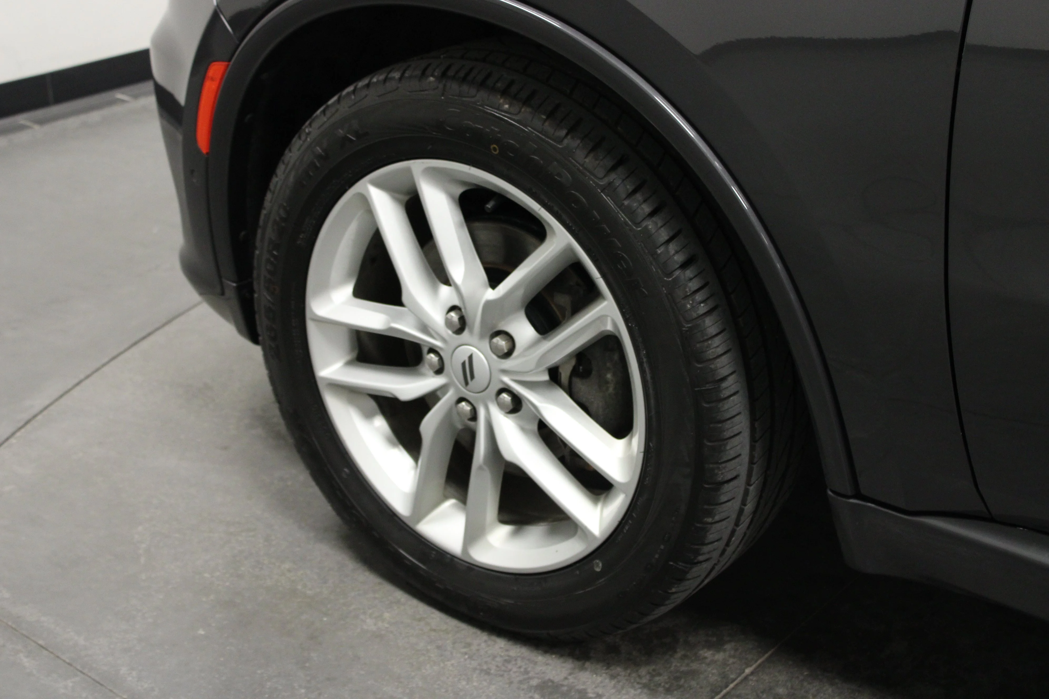Used 2025 Vapor Gray Dodge R/T Plus image 10