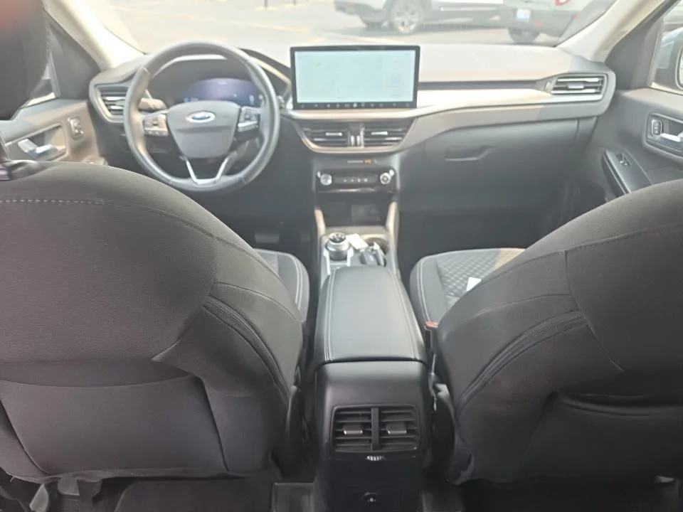 Used 2023 Vapor Blue Ford Active image 8