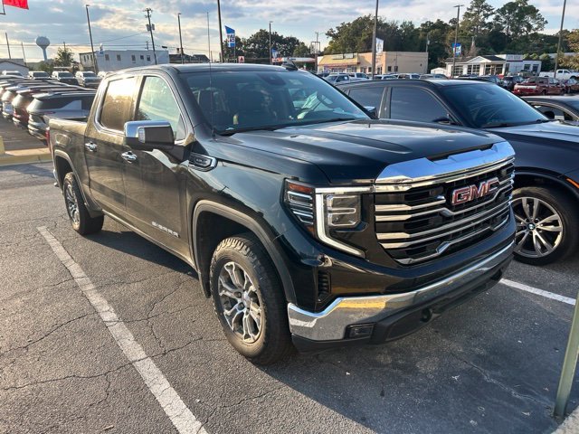 Used 2024 Black GMC SLT image 1