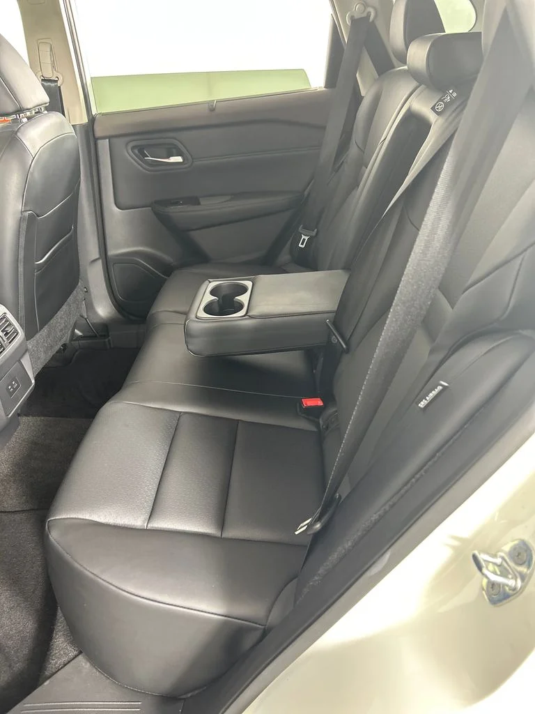 Used 2023 White Nissan SV image 16