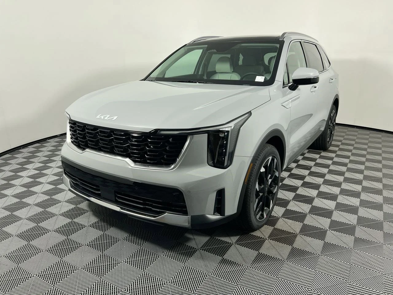 New 2026 Glacial White Pearl Kia EX image 8