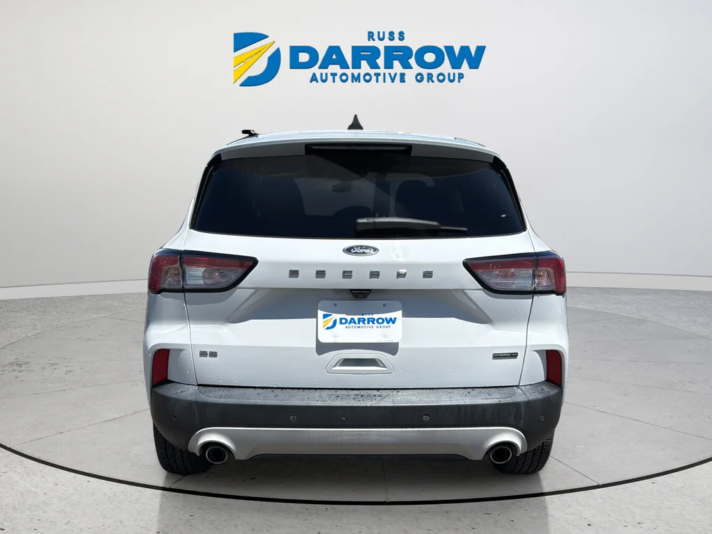 Used 2021 White Ford SE image 4