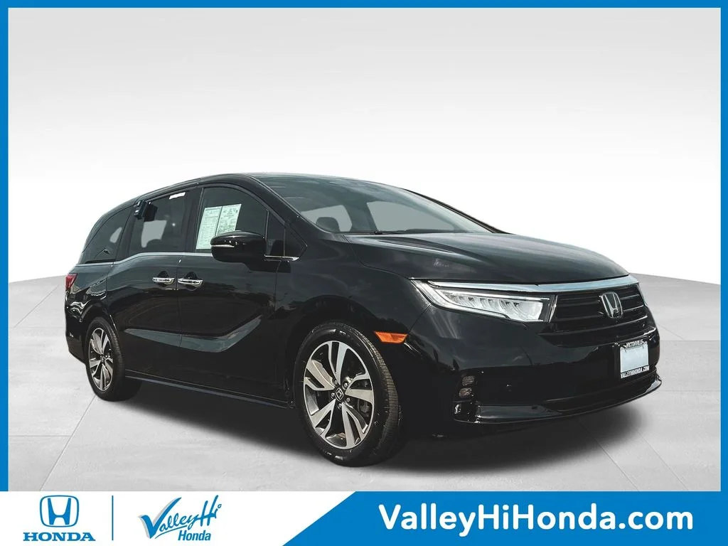 2023 Honda Odyssey Touring's photo