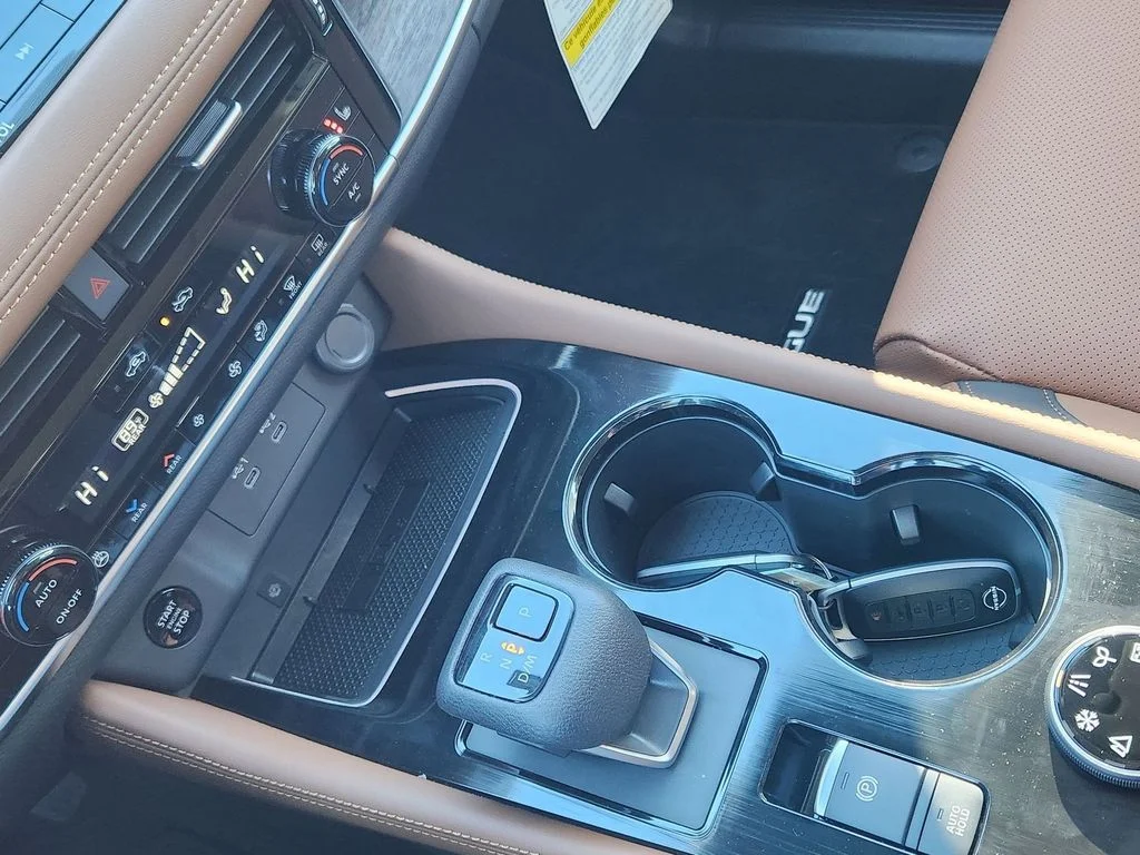 2026 Nissan Rogue Platinum - Photo 24