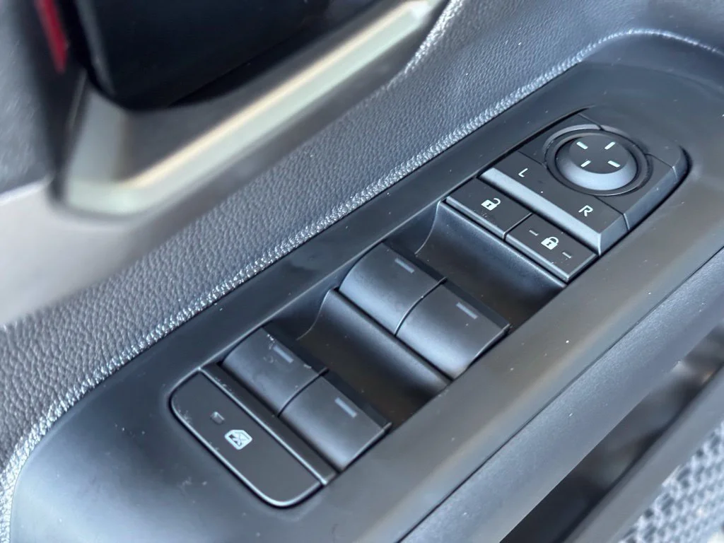 2025 Toyota Tacoma TRD Off Road - Photo 9