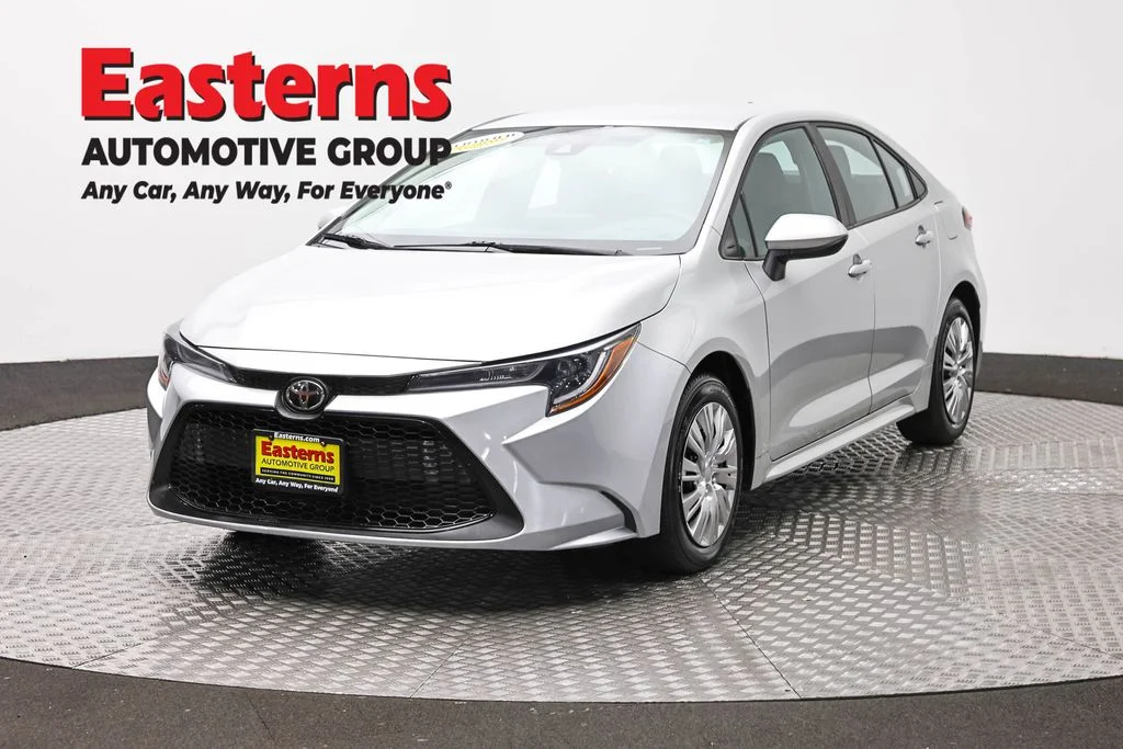 Used 2022 Silver Toyota LE image 1
