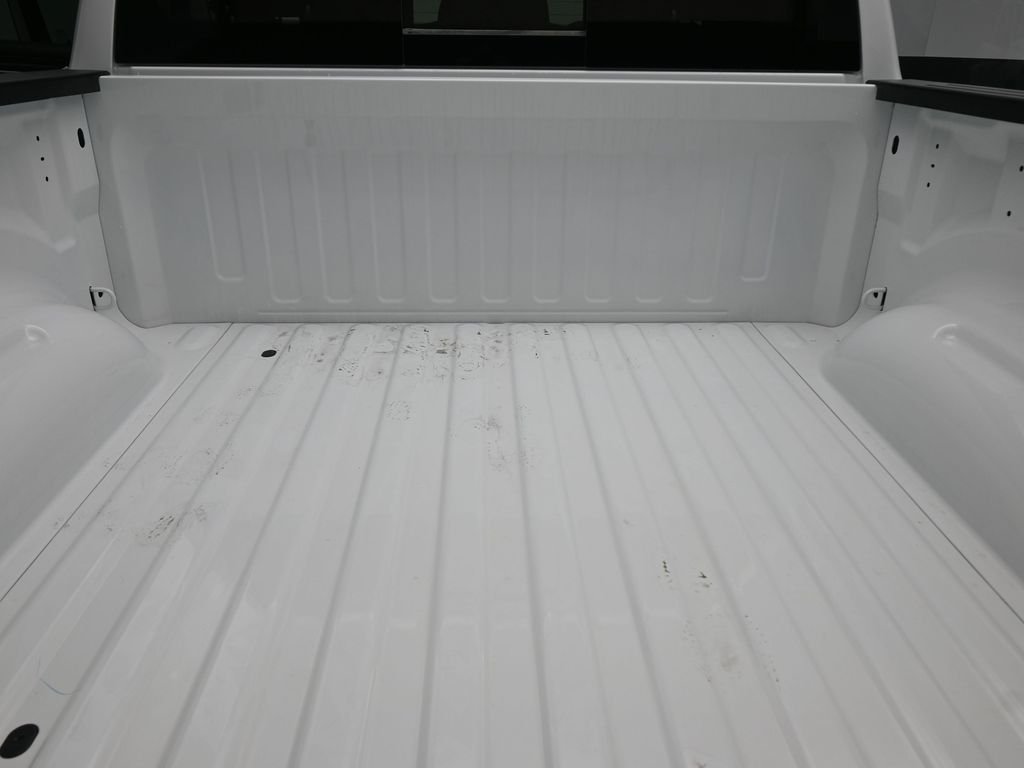 New 2026 Bright White Clearcoat RAM Big Horn/Lone Star image 29