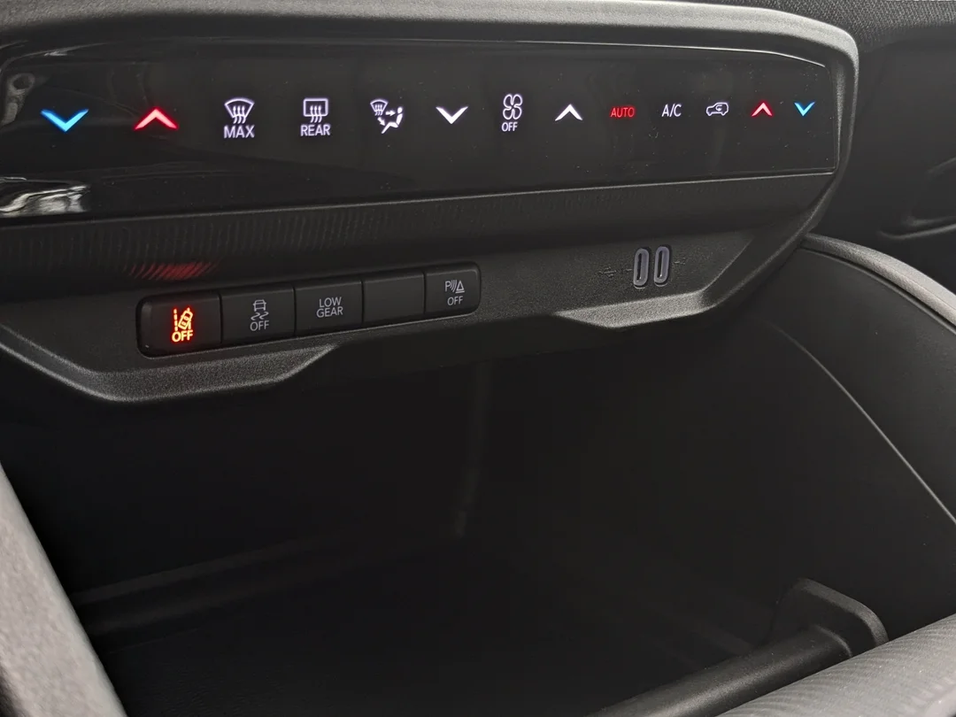 New 2026 Black Jeep Laredo - - 4x4 - 1.6L Turbo Hybrid - Adaptive Cruise - Blind Spot Detection & More! image 21