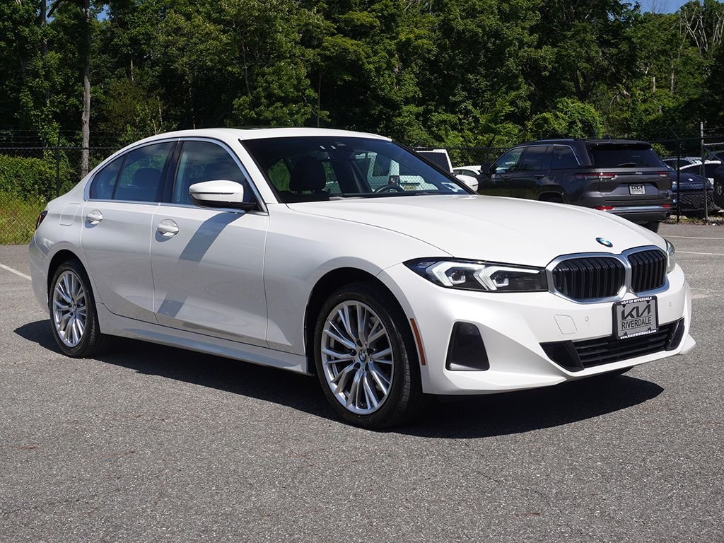 Used 2024 White BMW 330i xDrive image 2