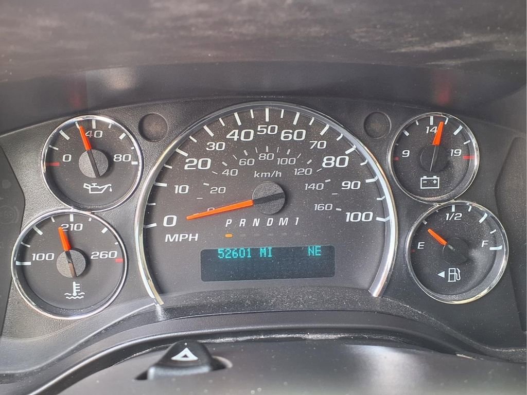 Used 2019 SUMMIT WHITE Chevrolet LT image 21