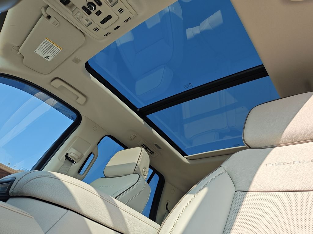 Used 2021 Beige GMC Denali image 24