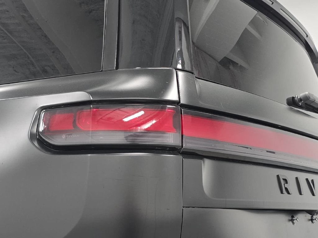 Used 2025  Rivian Adventure Dual Motor Standard Pack image 28