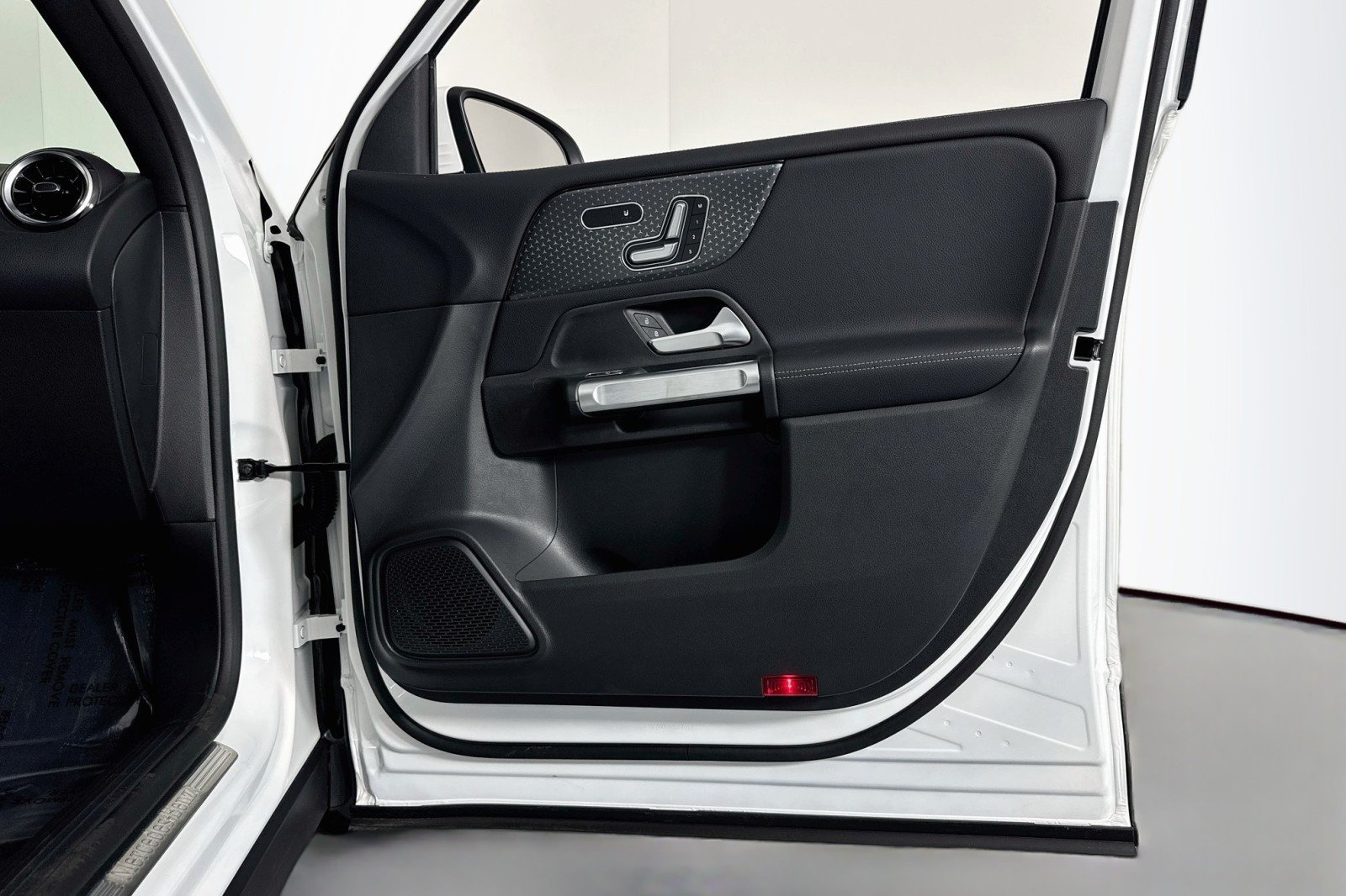 Certified Used 2026 Polar White Mercedes-Benz 250 image 25