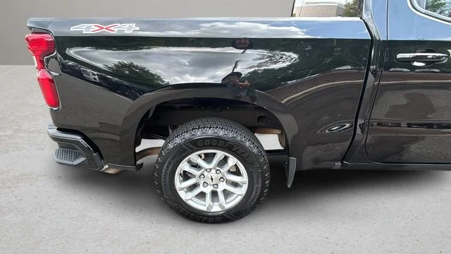 Used 2026 Black Chevrolet RST image 34
