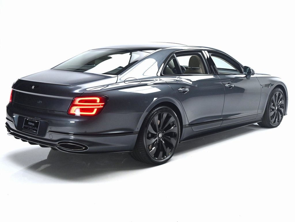 2026 Bentley Flying Spur photo 3