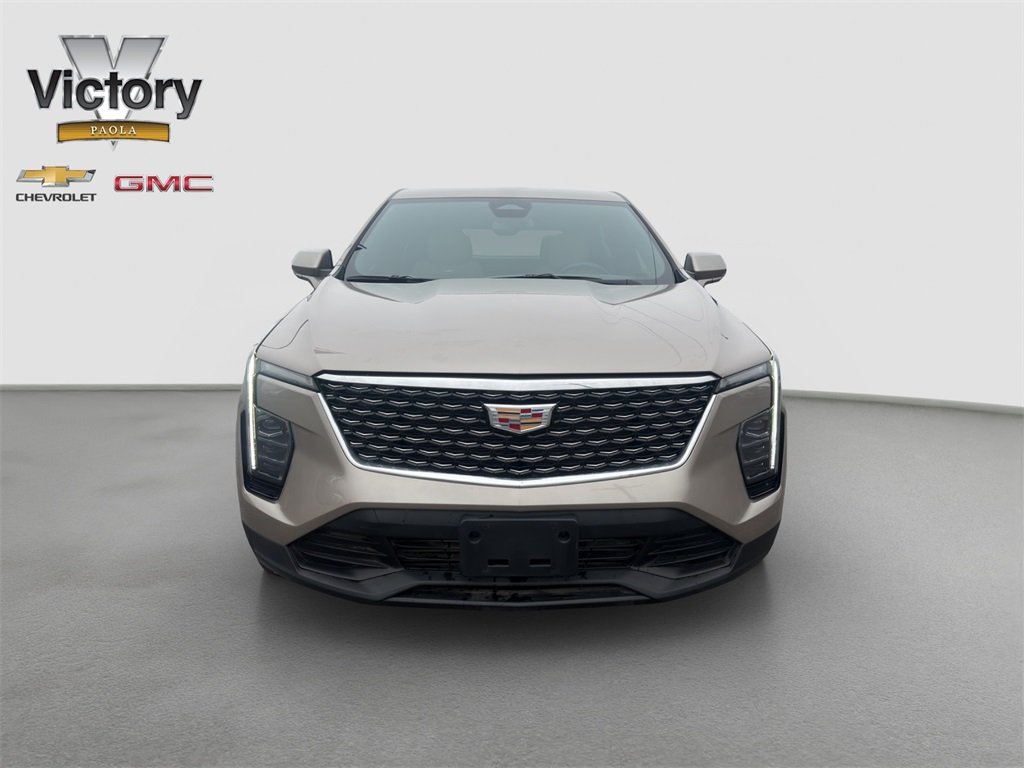 Used 2024 Cadillac XT4 Luxury with VIN 1GYAZAR49RF105842 for sale in Kansas City