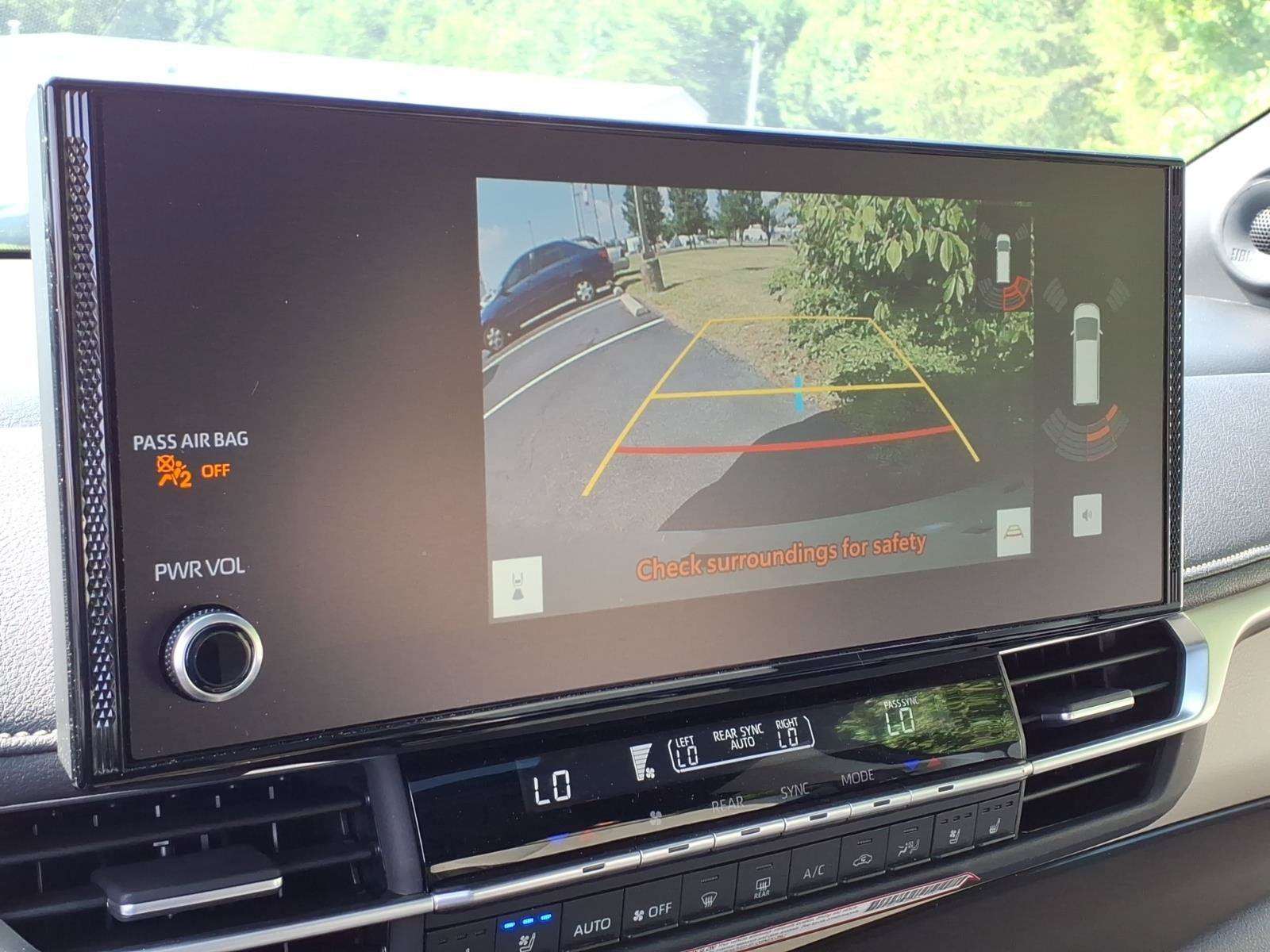 Used 2026 Wind Chill Pearl Toyota Limited image 21