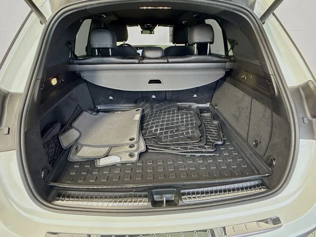 Used 2022 White Mercedes-Benz GLE 350 image 28