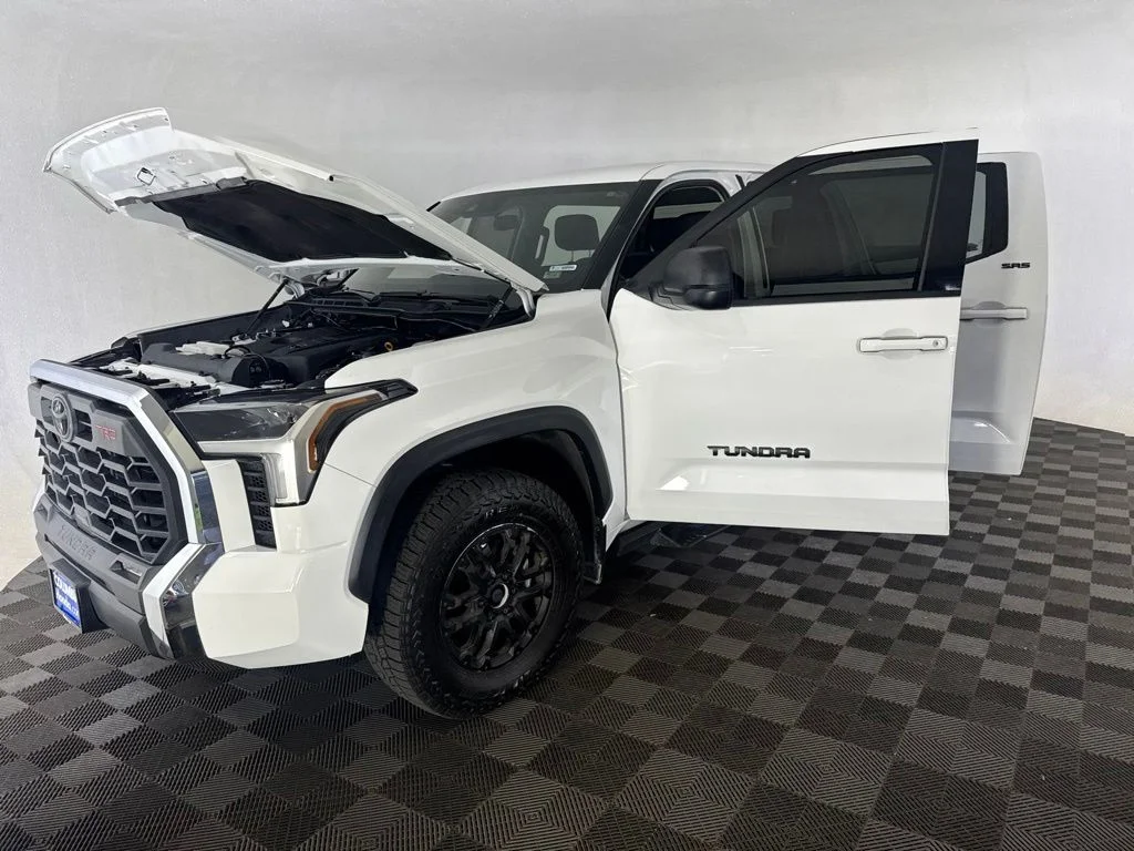 Used 2023 White Toyota SR5 image 11