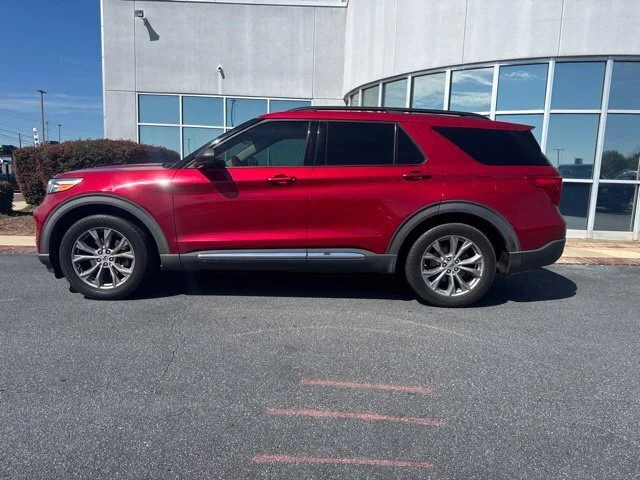 Used 2020 Red Ford XLT image 11