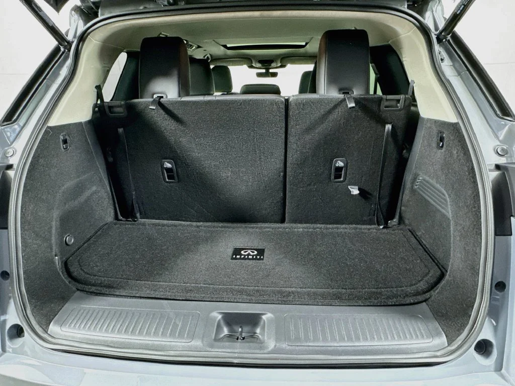 Certified Used 2027 Gray INFINITI LUXE image 35