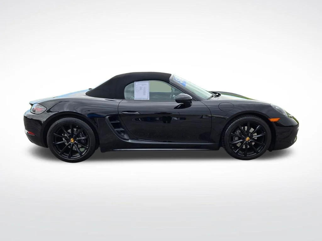 Used 2019 Black Porsche Base image 2