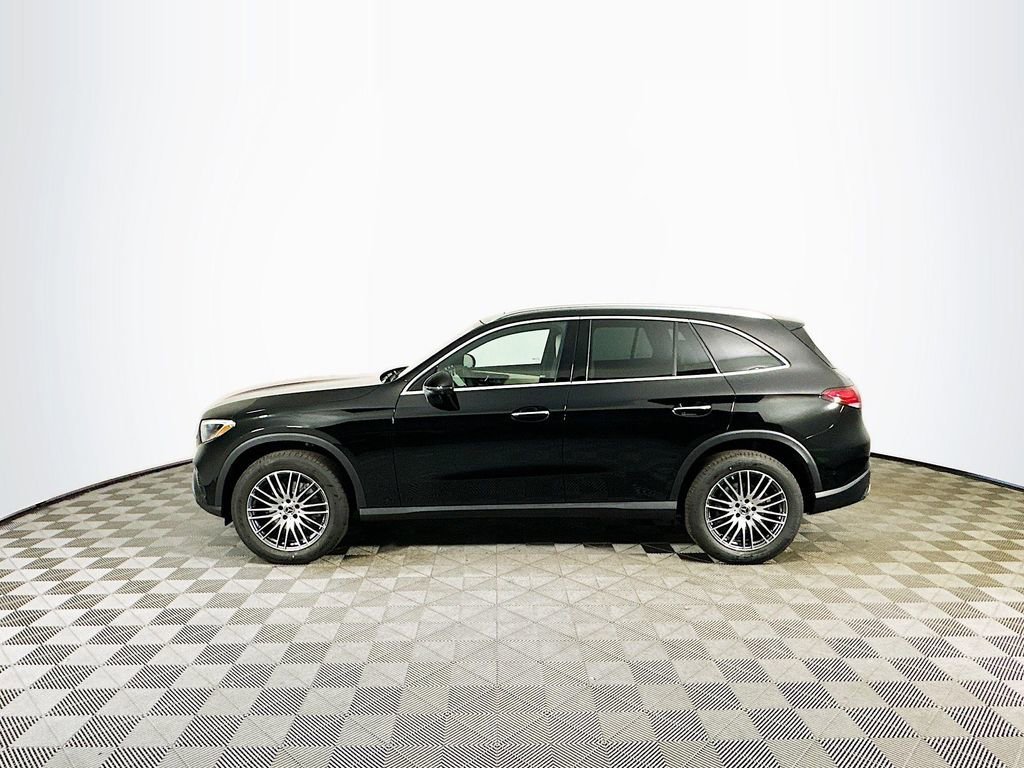 New 2026 Black Mercedes-Benz GLC 300 image 35