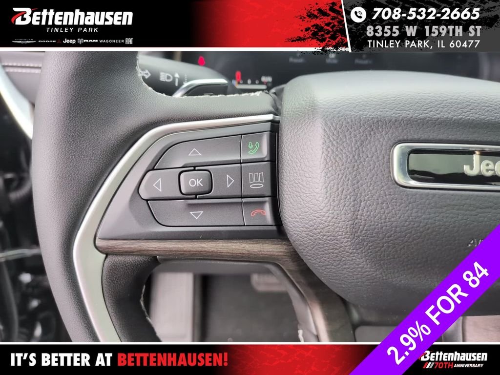 New 2026 Diamond Black Crystal Pearl-Coat Exterior Paint Jeep Laredo image 22