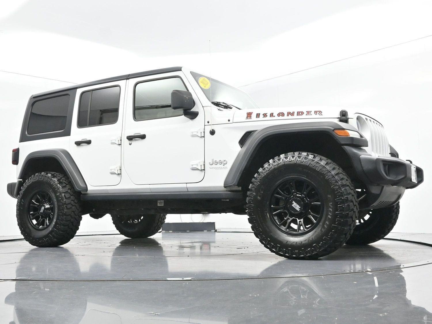 Used 2021 Bright White Clearcoat Jeep Unlimited Islander image 43