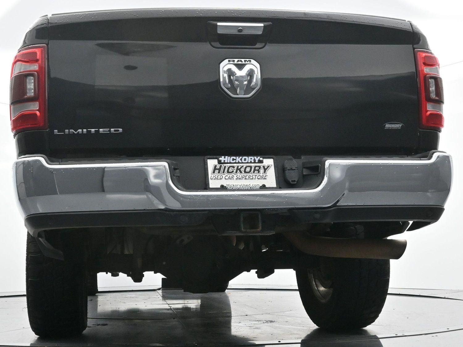 Used 2022 Diamond Black Crystal Pearlcoat Ram Limited image 47
